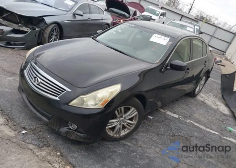 2013 Infiniti G37 Journey z USA, uszkodzony, nr VIN JN1CV6AP8DM721309